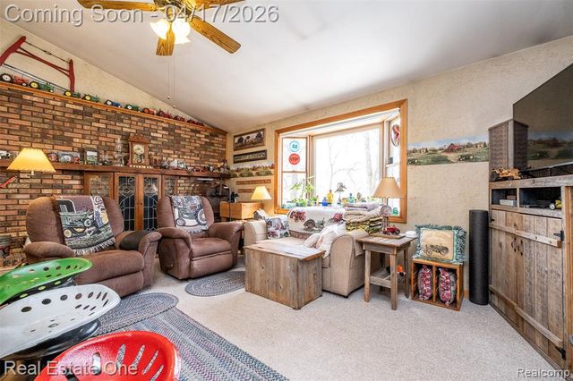 11030 Marshall Road, South Lyon, MI 48178