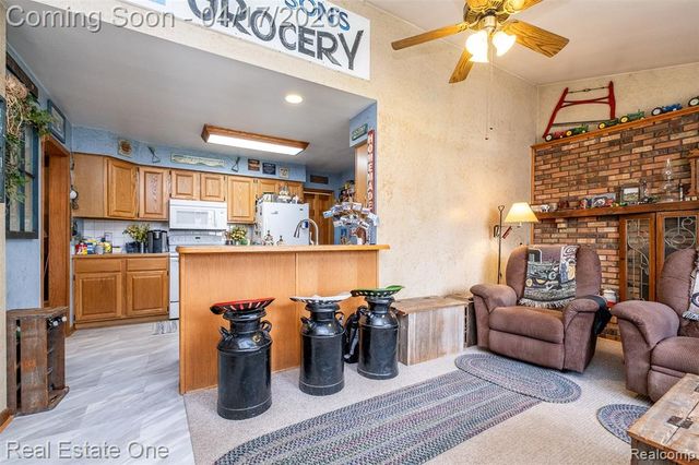 11030 Marshall Road, South Lyon, MI 48178