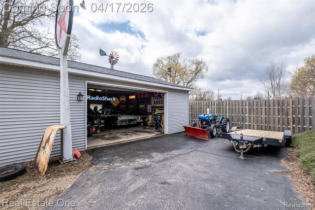 11030 Marshall Road, South Lyon, MI 48178