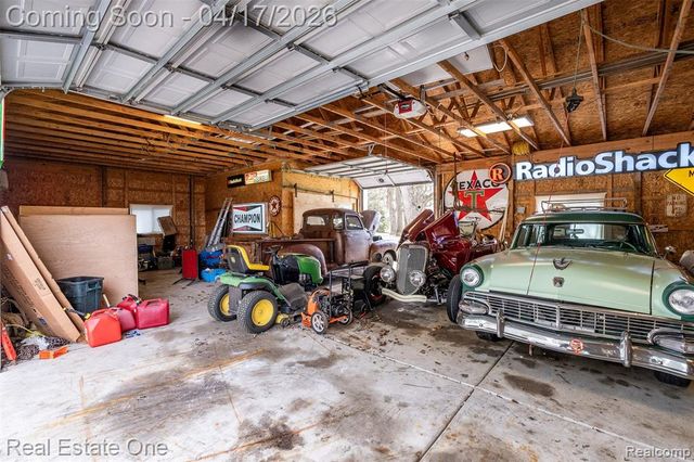 11030 Marshall Road, South Lyon, MI 48178