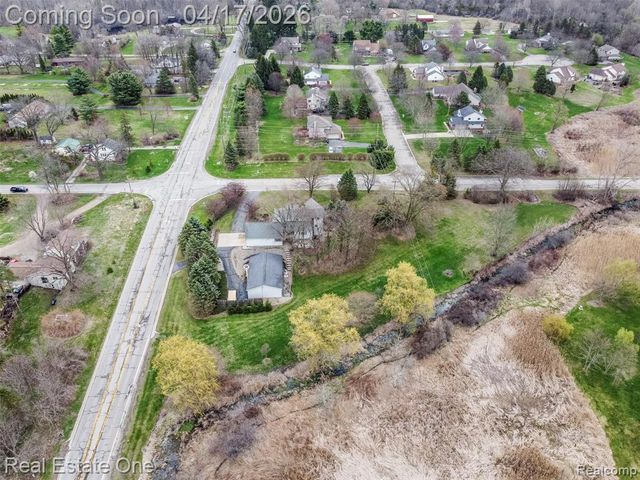 11030 Marshall Road, South Lyon, MI 48178