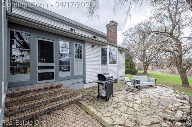 11030 Marshall Road, South Lyon, MI 48178