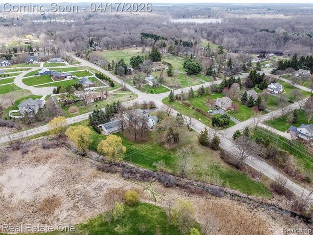 11030 Marshall Road, South Lyon, MI 48178