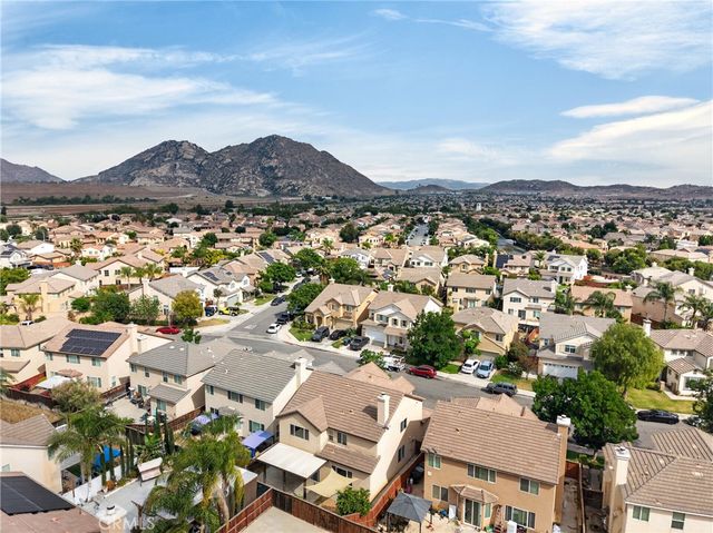 3908 Bluff, Perris, CA 92571