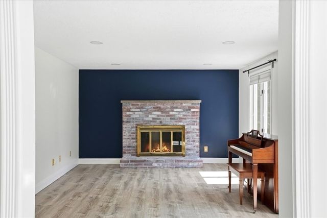 60 Ellisville Green, Plymouth, MA 02360