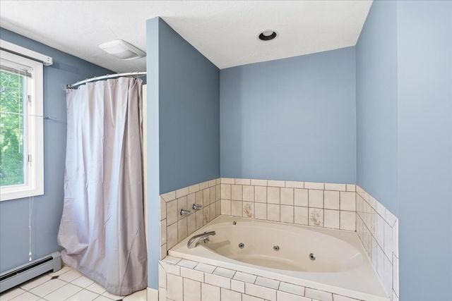 60 Ellisville Green, Plymouth, MA 02360
