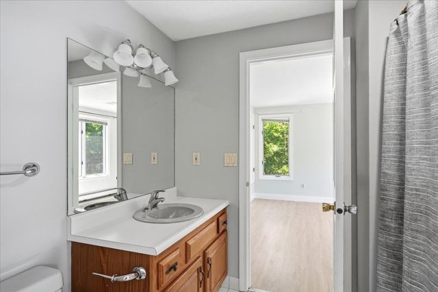 60 Ellisville Green, Plymouth, MA 02360