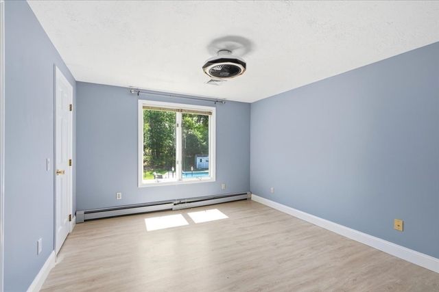 60 Ellisville Green, Plymouth, MA 02360