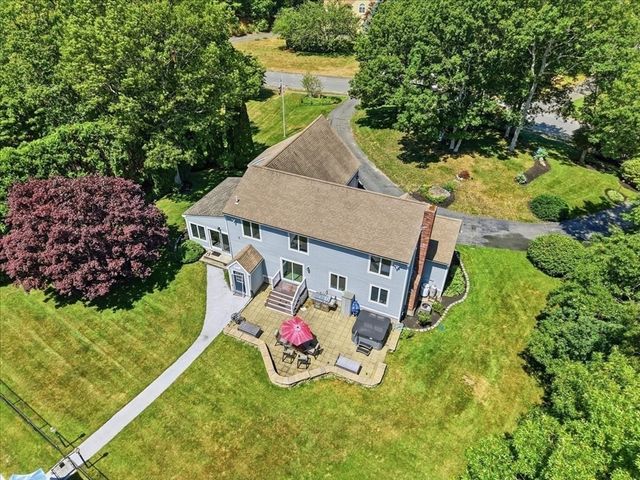 60 Ellisville Green, Plymouth, MA 02360