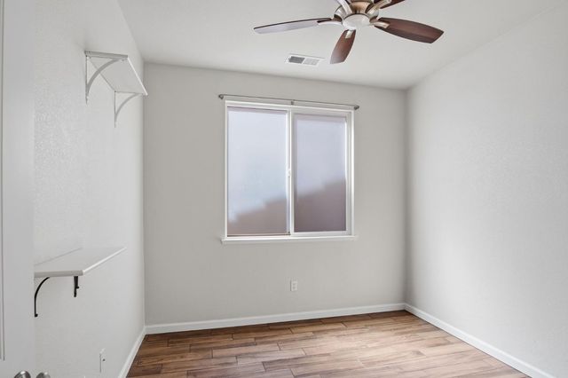 4113 Snowfire Dr, Modesto, CA 95357