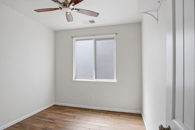 4113 Snowfire Dr, Modesto, CA 95357