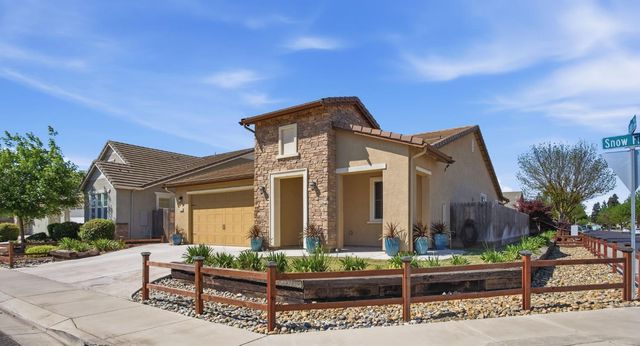 4113 Snowfire Dr, Modesto, CA 95357