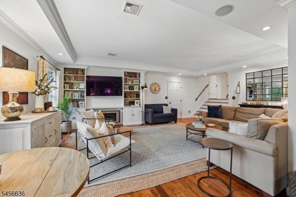 5 W William St, Lincoln Park Boro, NJ 07035 — photo 4