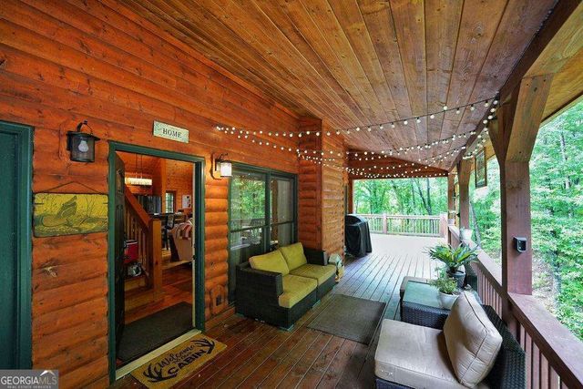 85 Hunter Drive, Talking Rock, GA 30175