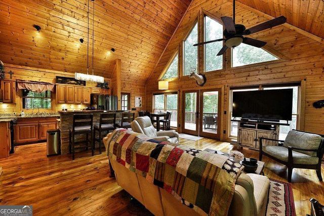 85 Hunter Drive, Talking Rock, GA 30175