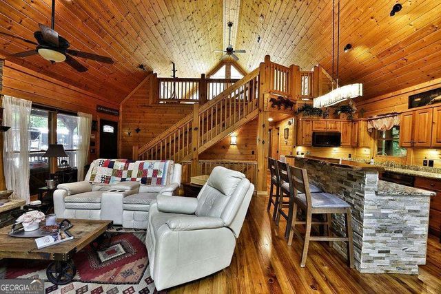 85 Hunter Drive, Talking Rock, GA 30175