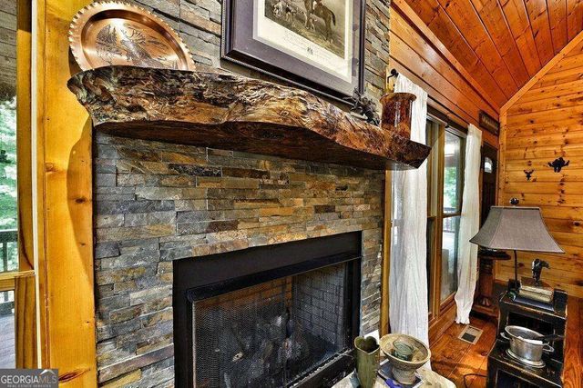 85 Hunter Drive, Talking Rock, GA 30175