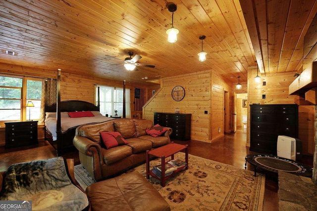 85 Hunter Drive, Talking Rock, GA 30175