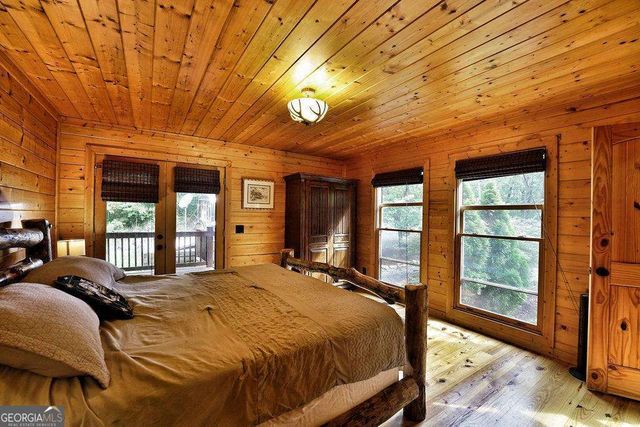 85 Hunter Drive, Talking Rock, GA 30175