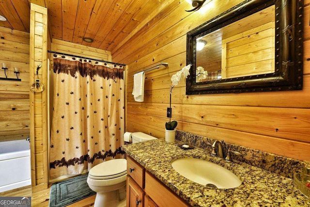 85 Hunter Drive, Talking Rock, GA 30175