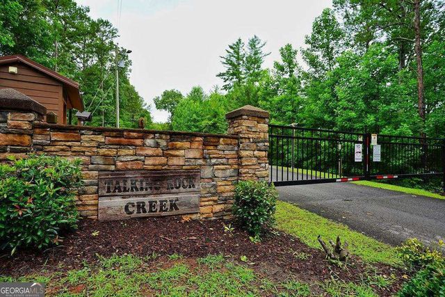 85 Hunter Drive, Talking Rock, GA 30175