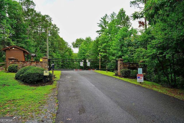85 Hunter Drive, Talking Rock, GA 30175