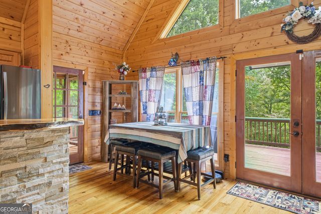 85 Hunter Drive, Talking Rock, GA 30175