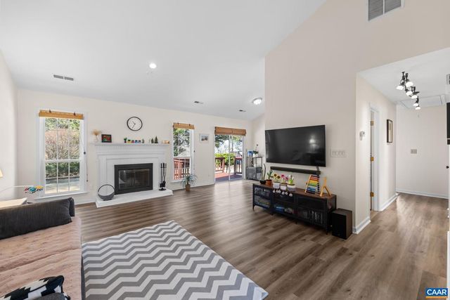 2071 WINTERFIELD CIR, Charlottesville, VA 22911