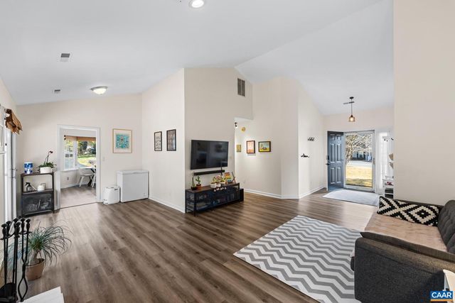 2071 WINTERFIELD CIR, Charlottesville, VA 22911