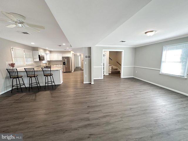 306 N LAKE RD, Stevensville, MD 21666