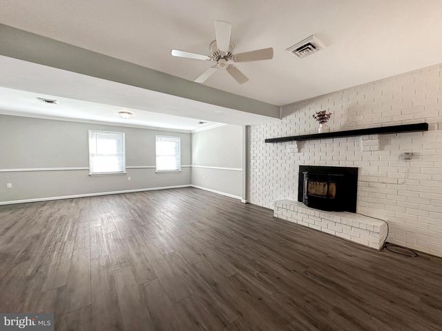 306 N LAKE RD, Stevensville, MD 21666