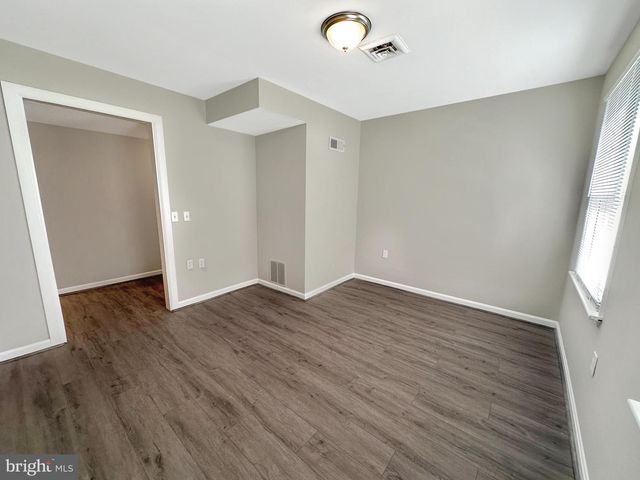 306 N LAKE RD, Stevensville, MD 21666