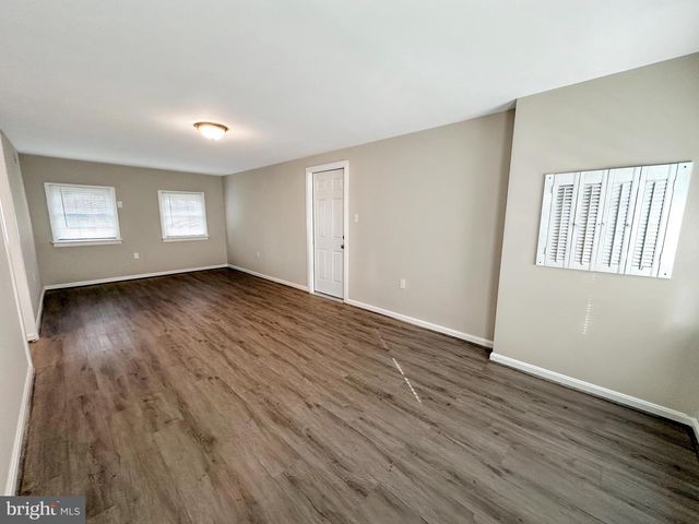 306 N LAKE RD, Stevensville, MD 21666