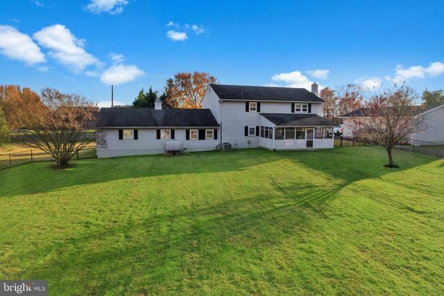 306 N LAKE RD, Stevensville, MD 21666