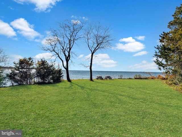 306 N LAKE RD, Stevensville, MD 21666