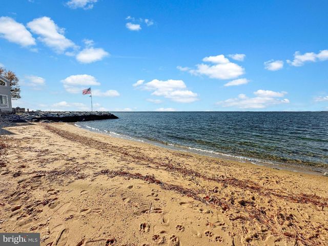 306 N LAKE RD, Stevensville, MD 21666