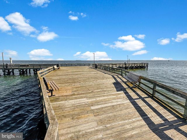 306 N LAKE RD, Stevensville, MD 21666