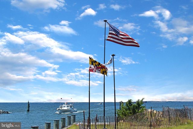 306 N LAKE RD, Stevensville, MD 21666