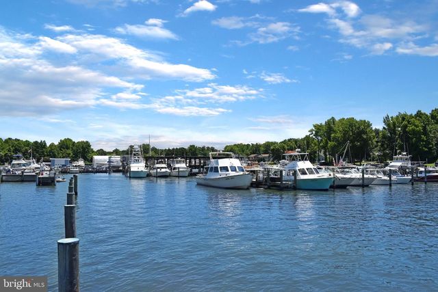 306 N LAKE RD, Stevensville, MD 21666