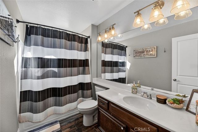 27536 Swallow Court, Temecula, CA 92591