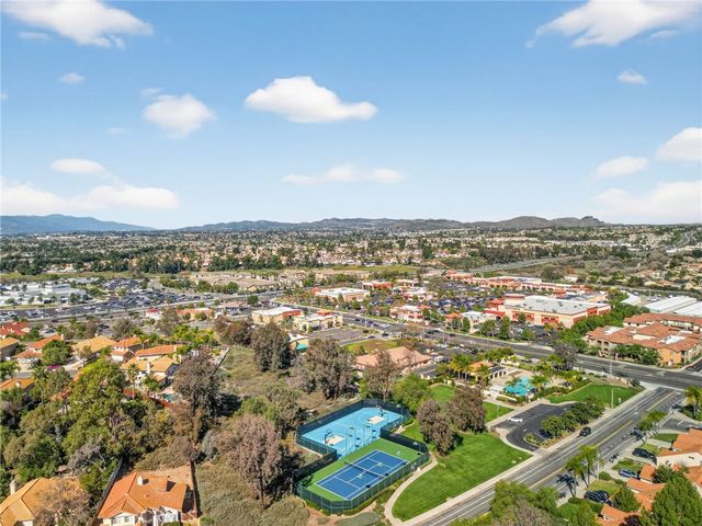 27536 Swallow Court, Temecula, CA 92591