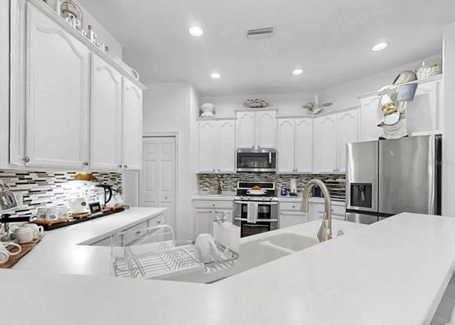 420 MANNS HARBOR DRIVE, Apollo Beach, FL 33572