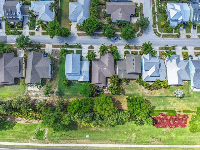 420 MANNS HARBOR DRIVE, Apollo Beach, FL 33572