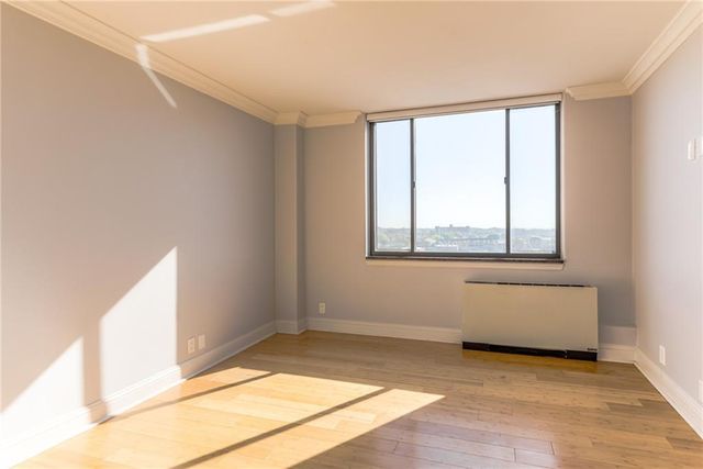 700 E 8th Street 16O, Kansas City, MO 64106