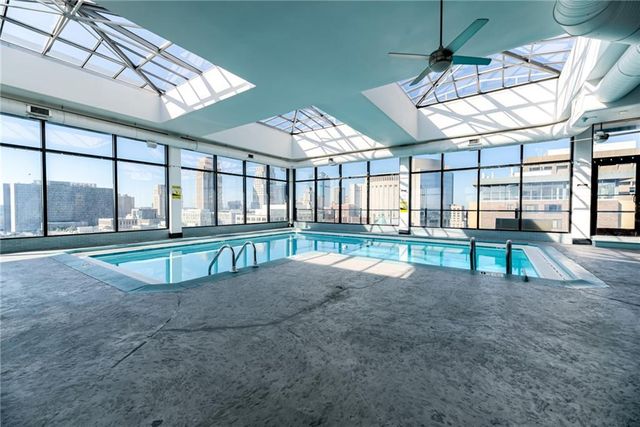 700 E 8th Street 16O, Kansas City, MO 64106