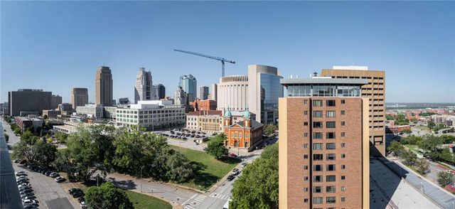 700 E 8th Street 16O, Kansas City, MO 64106
