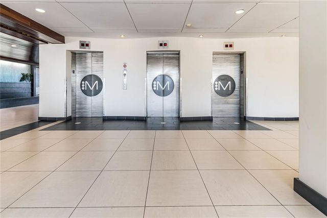 700 E 8th Street 16O, Kansas City, MO 64106
