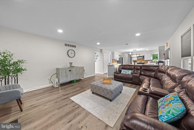 4132 LARSON LN, Mount Airy, MD 21771