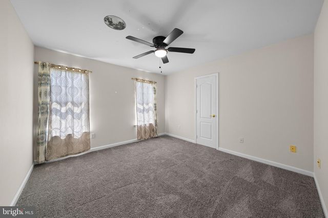 4132 LARSON LN, Mount Airy, MD 21771