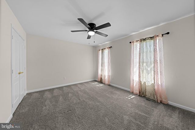 4132 LARSON LN, Mount Airy, MD 21771